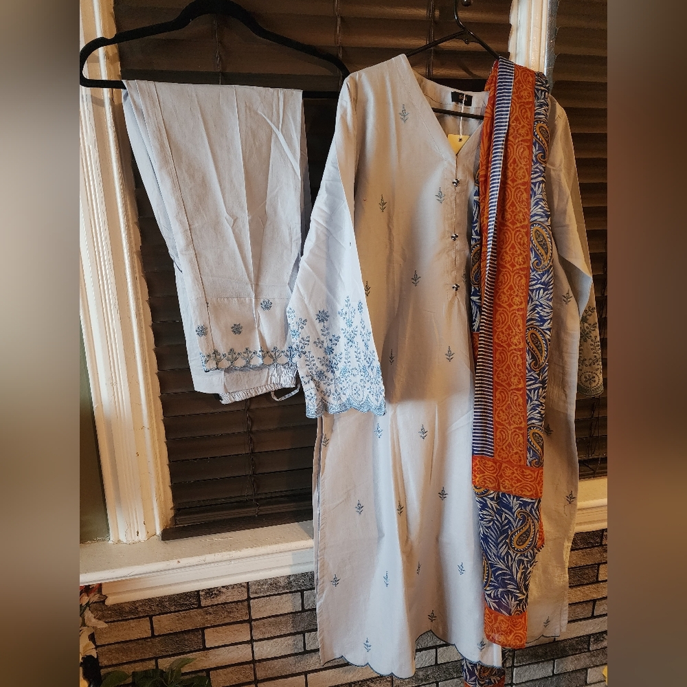 3 piece shirt trouser  doppta lawn